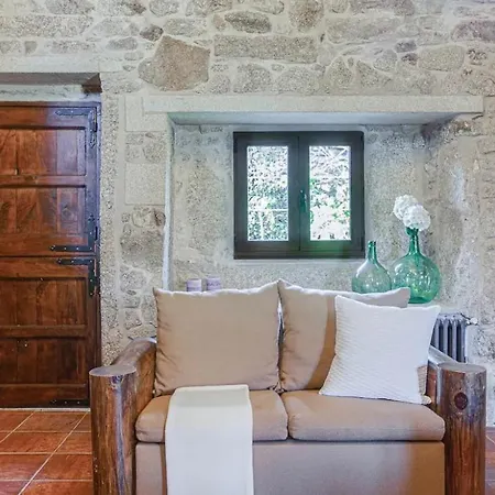 Villamia Villa *