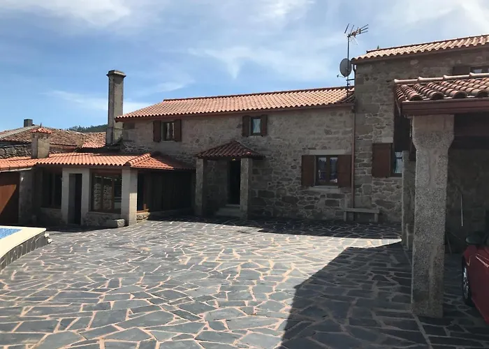 Villamia Villa *